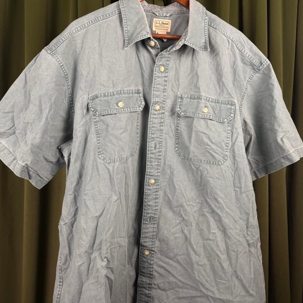 Vintage LL Bean Blue Denim Button Up Shirt Mens XL Short Sleeve Workwear 270135